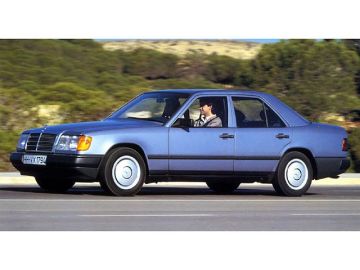 メルセデス・ベンツ 300E