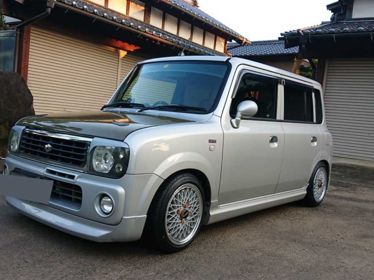 スズキ アルトラパン