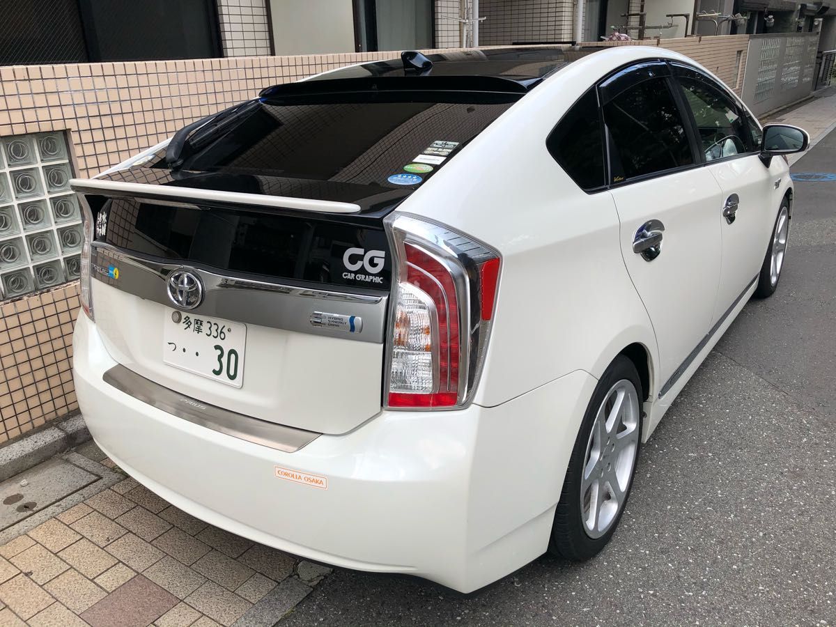 トヨタ プリウス