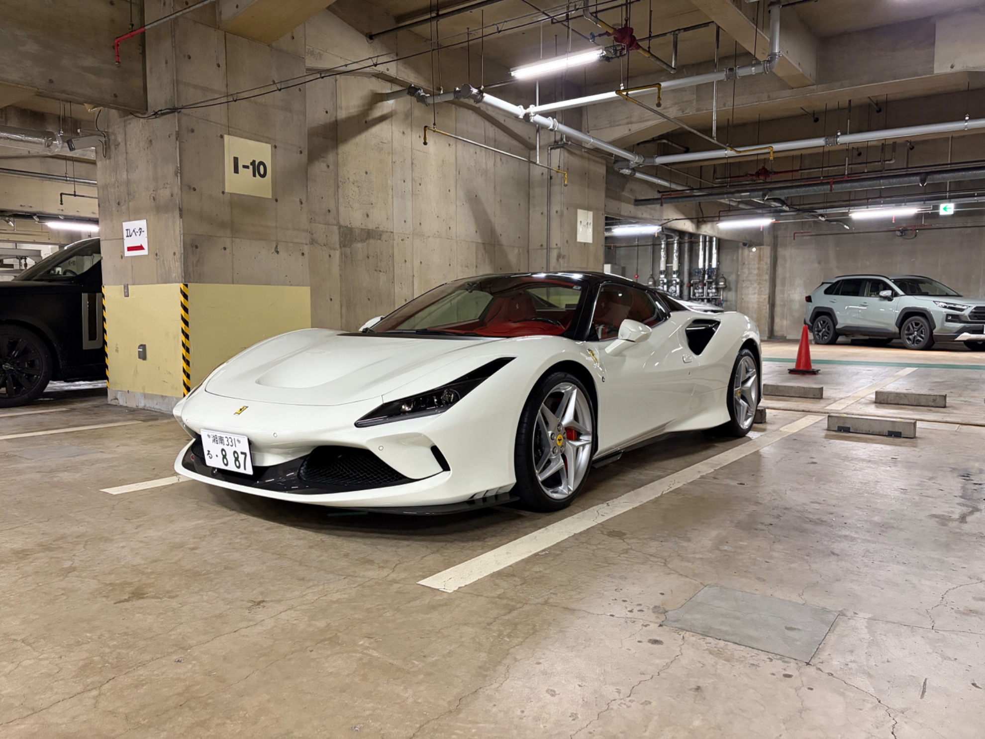 フェラーリ F8スパイダー