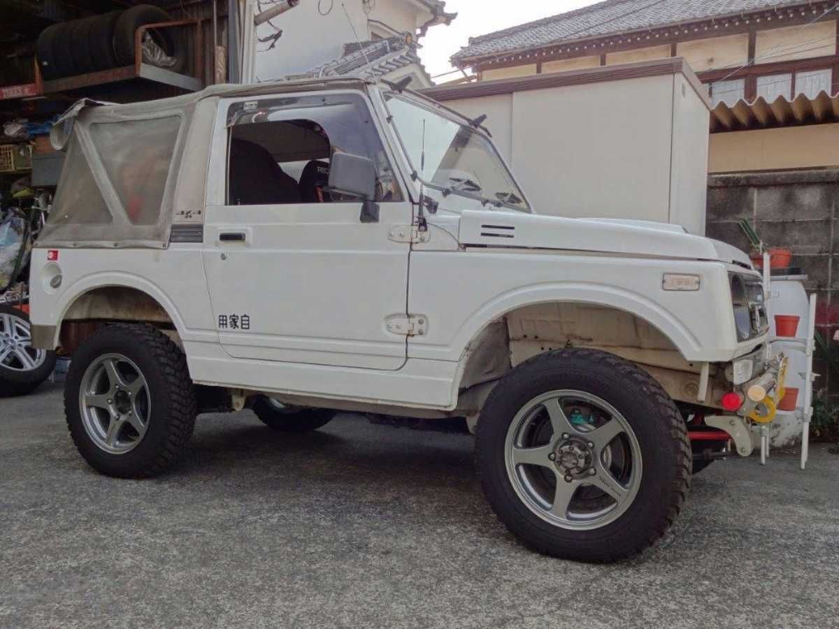 スズキ ジムニー