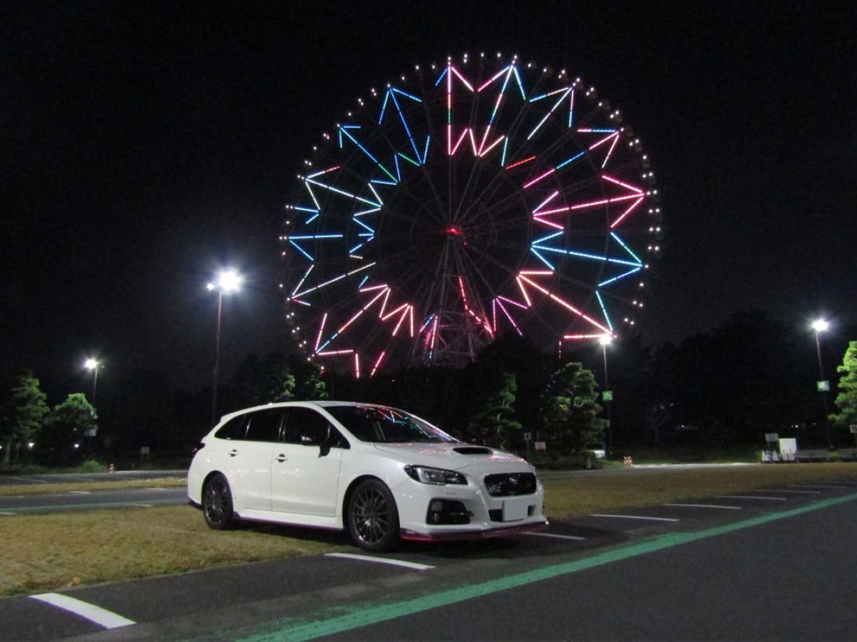 スバル レヴォーグ