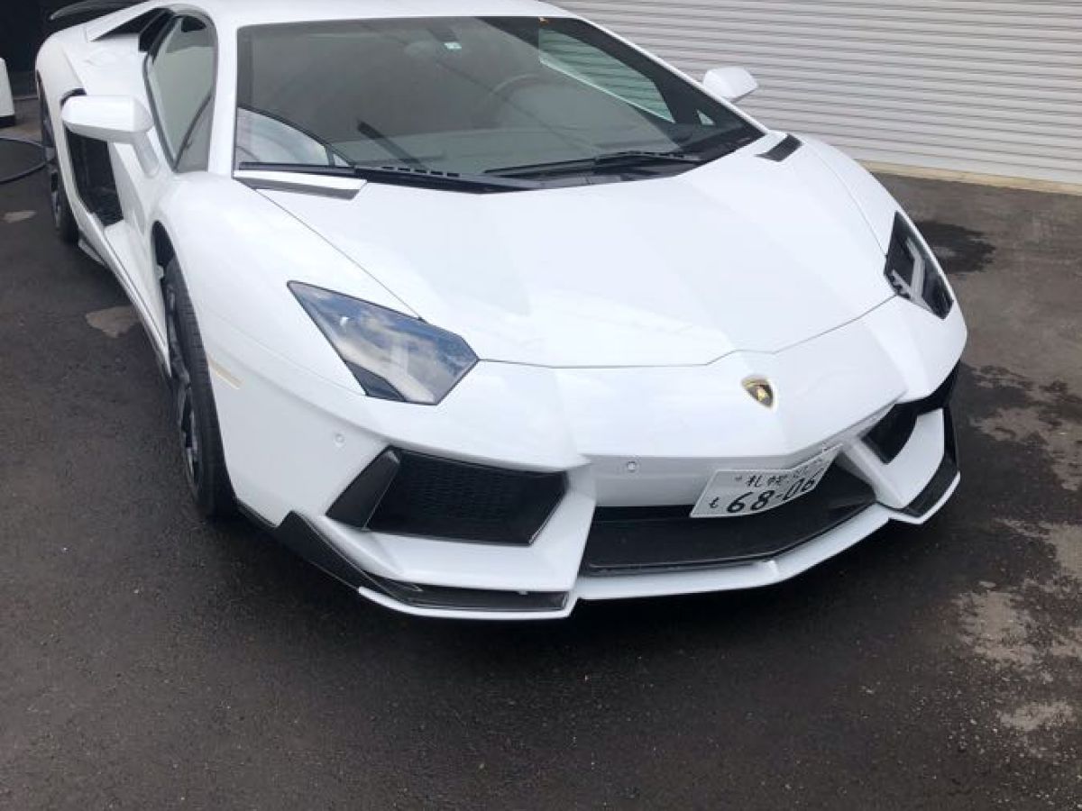 ランボルギーニ アヴェンタドール