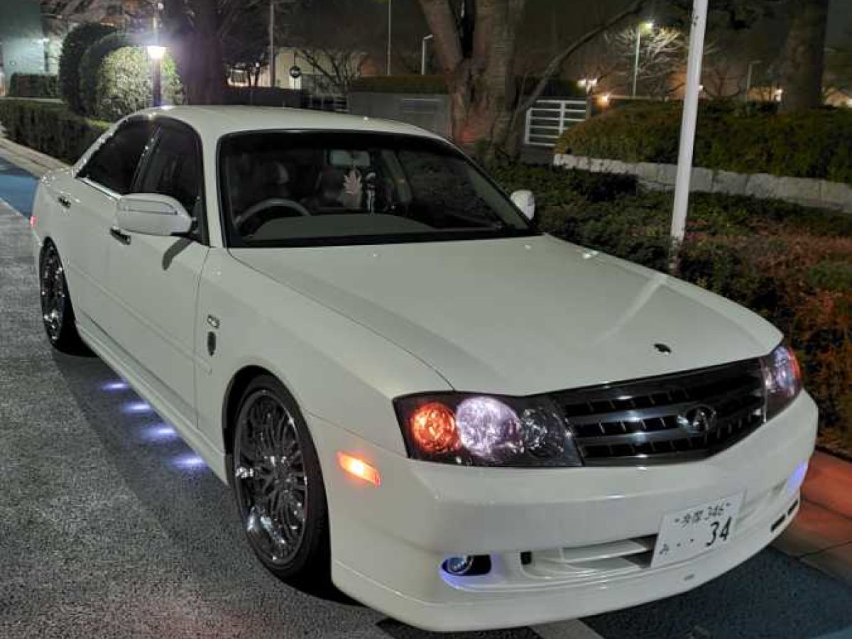 日産 セドリック