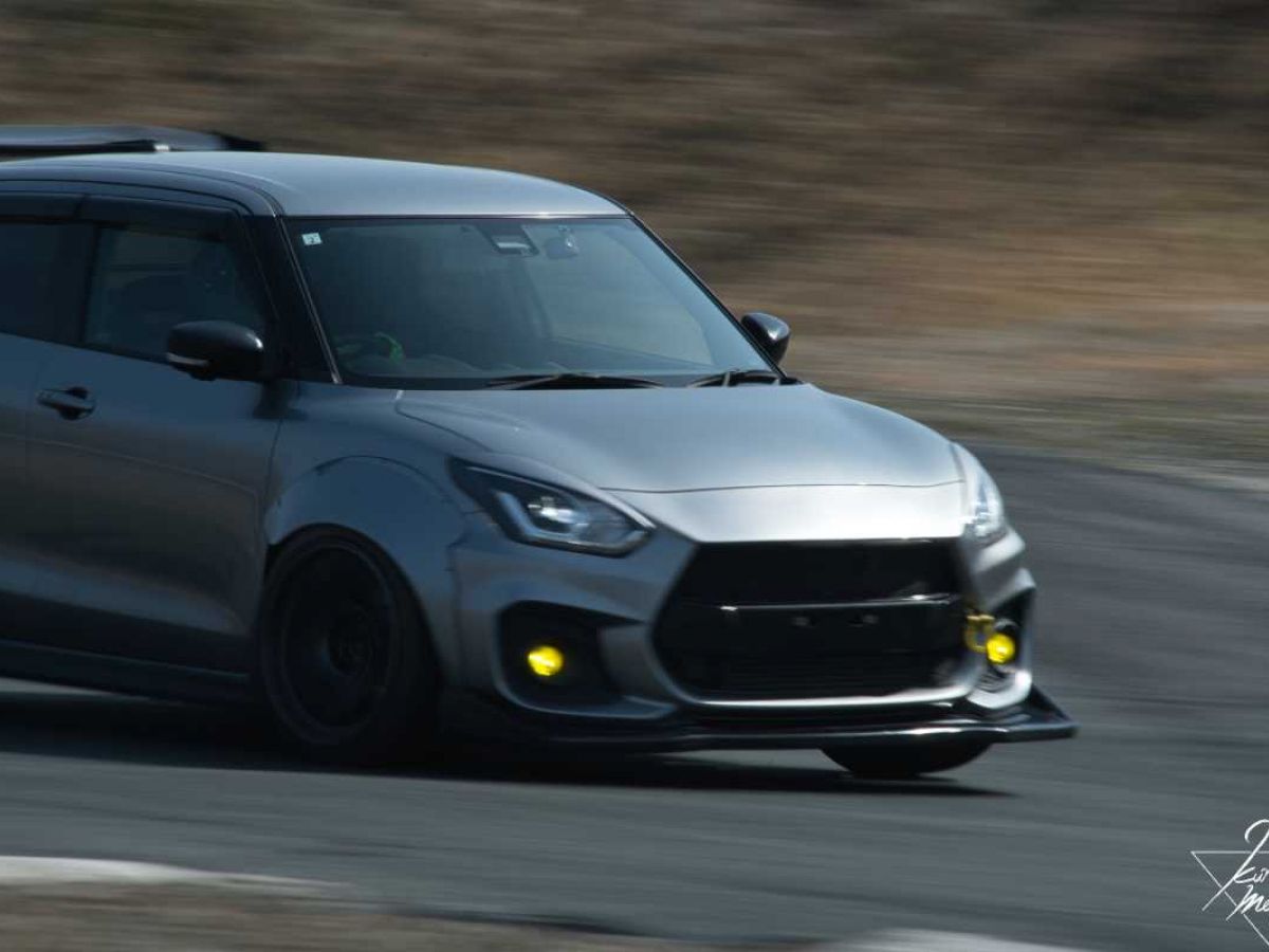 スズキ スイフトスポーツ