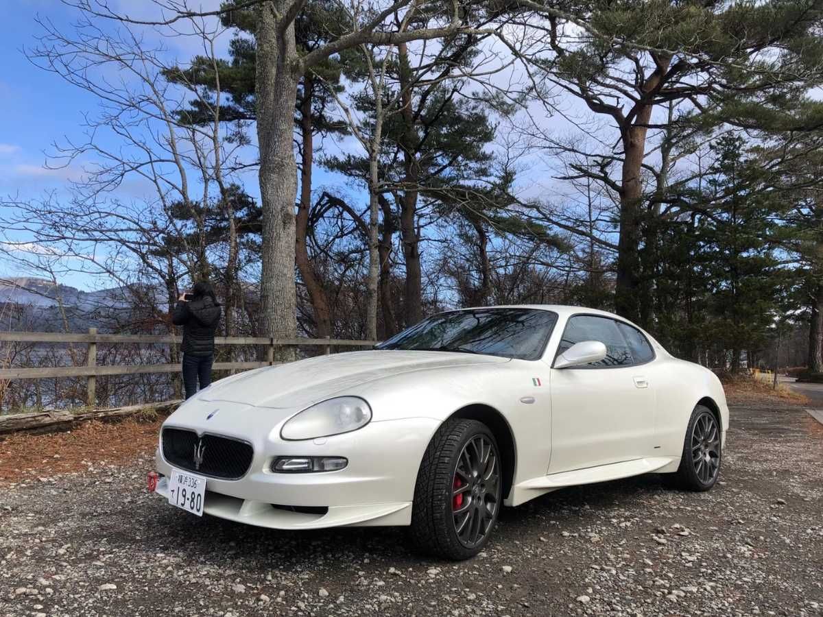 マセラティ クーペ