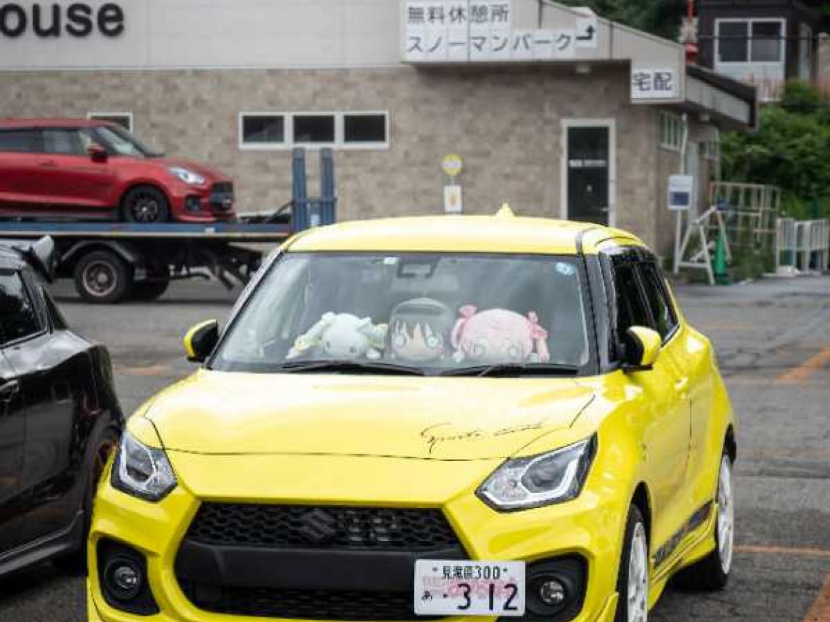 スズキ スイフトスポーツ 逆輸入スイスポハイブリッド スペックシート via マイガレージ