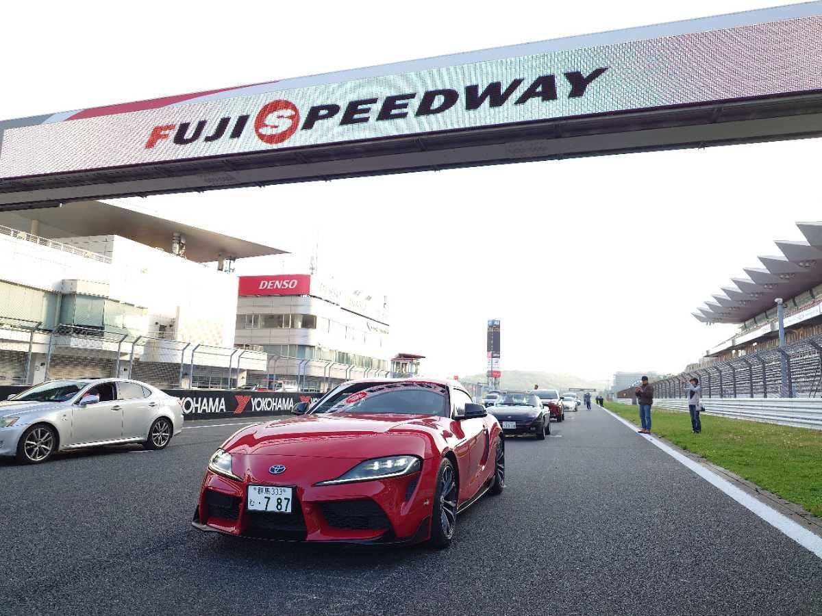 トヨタ スープラ