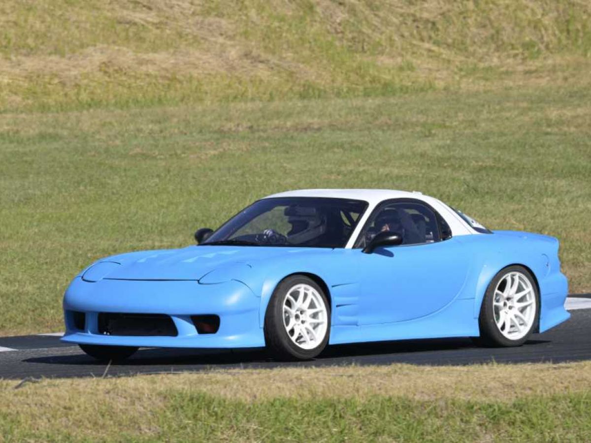 マツダ アンフィニRX-7