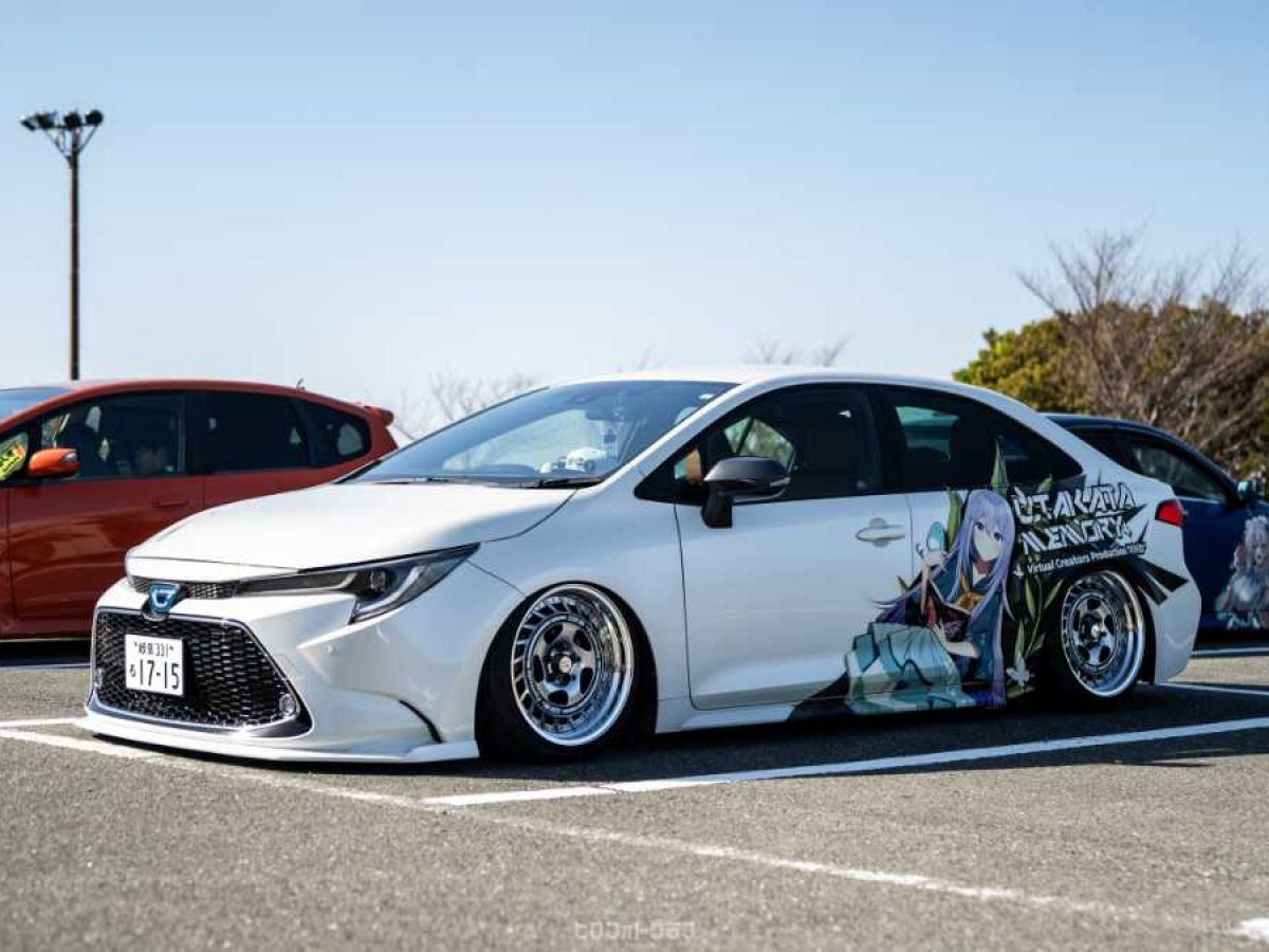 トヨタ カローラ