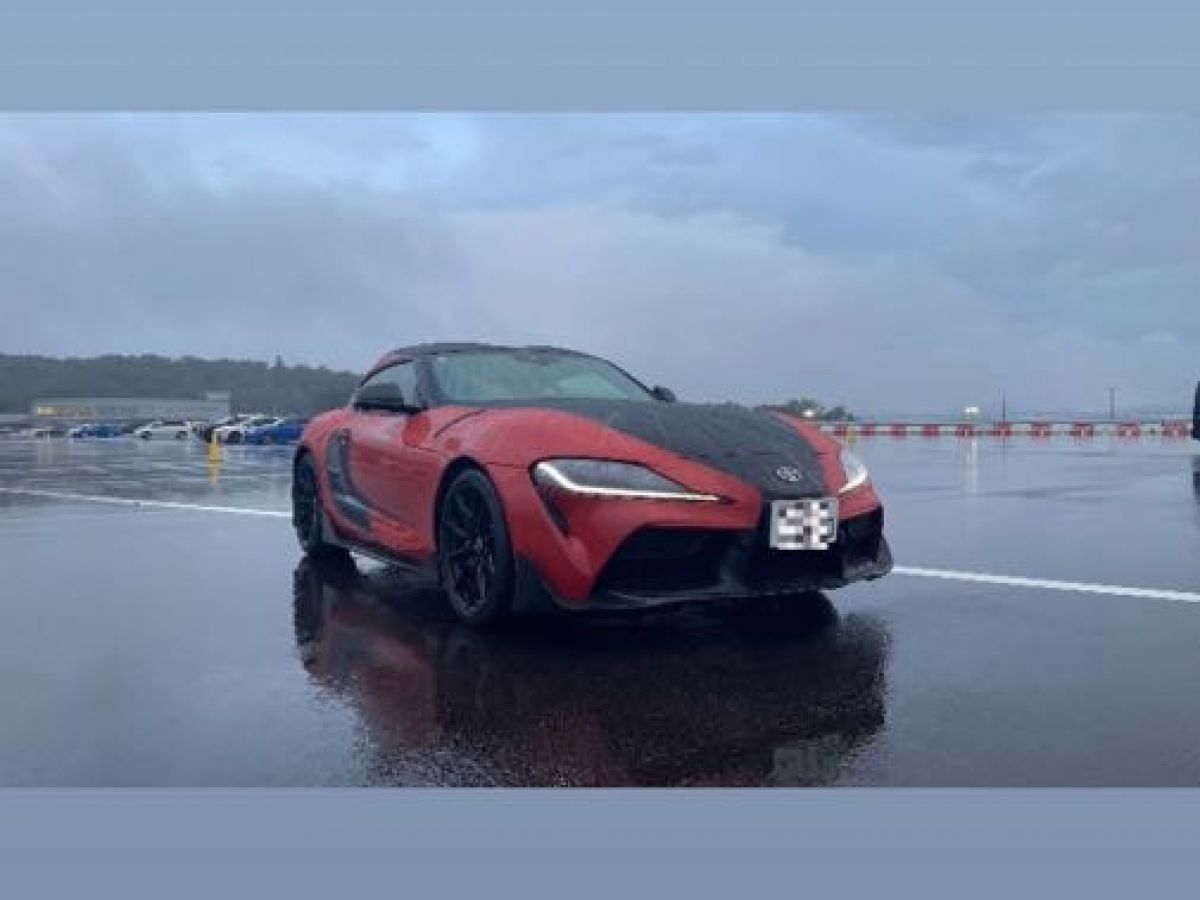 トヨタ スープラ