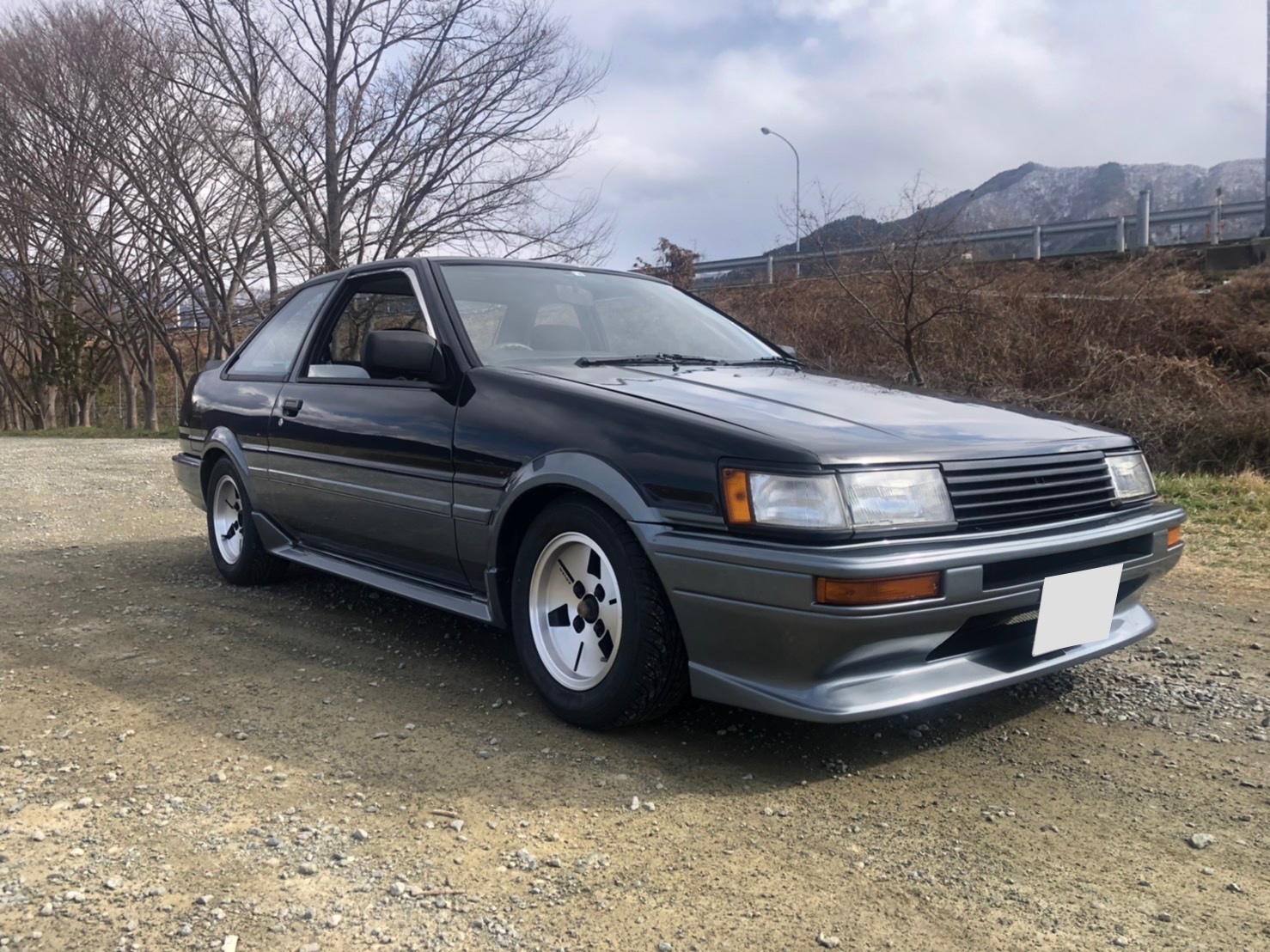 トヨタ カローラレビン