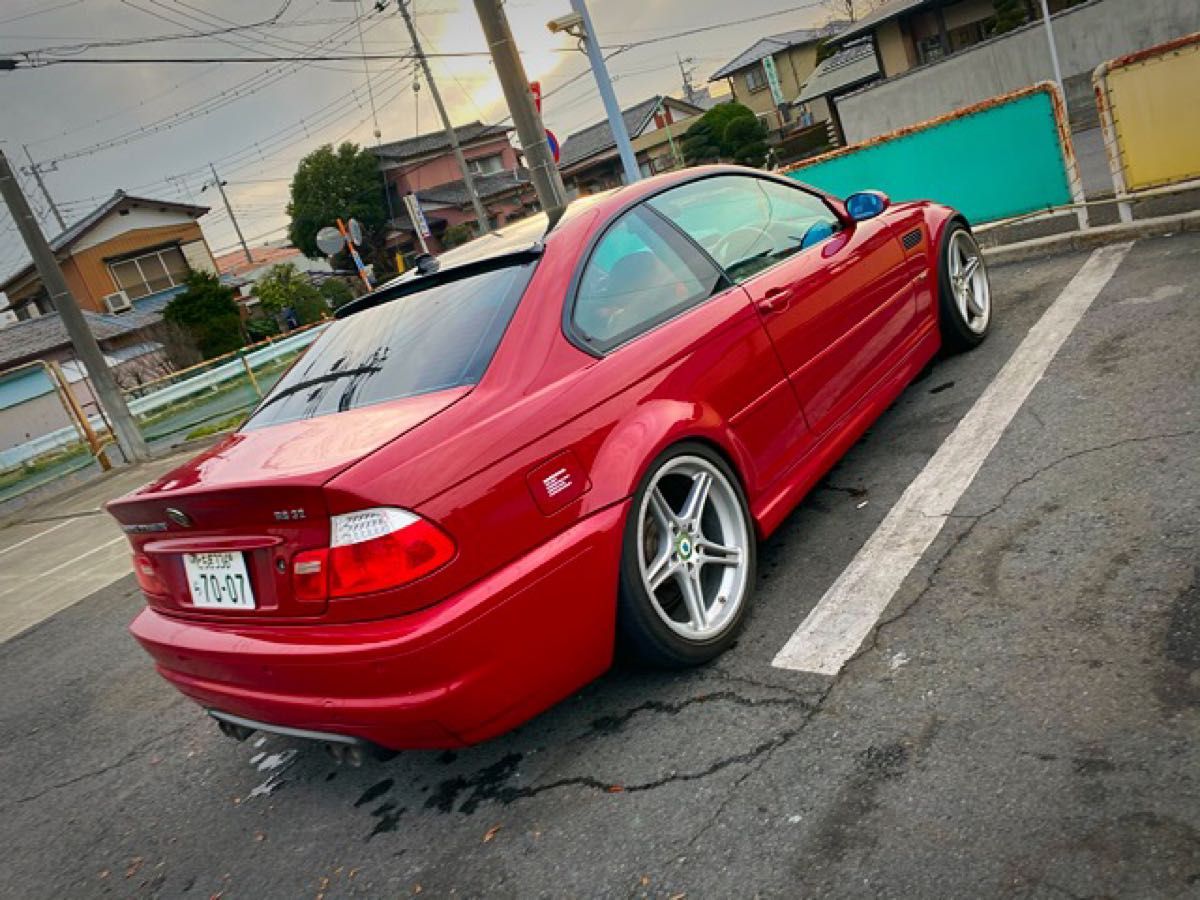 BMW M3 - 赤より紅い | スペックシート via マイガレージ