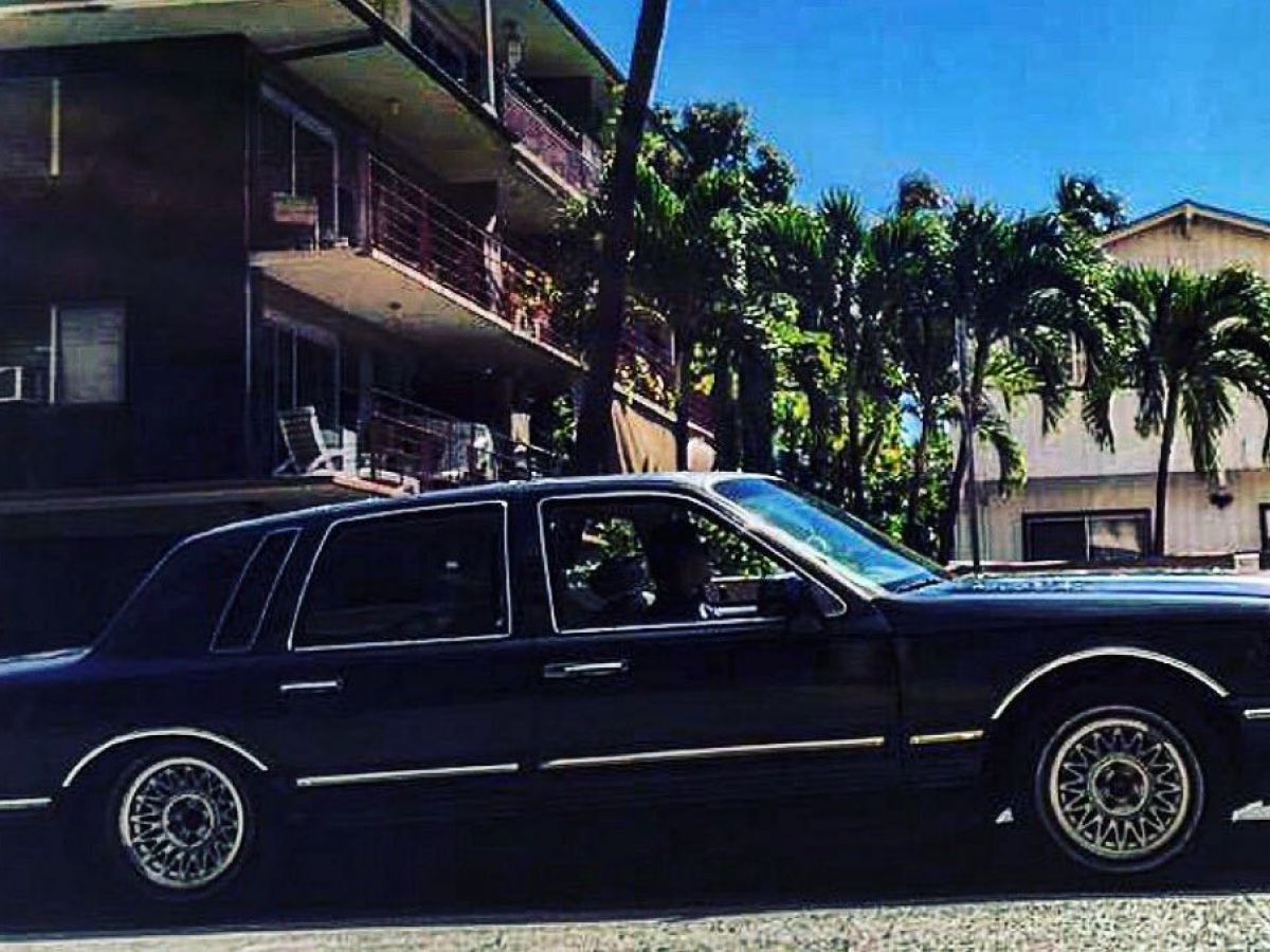 リンカーン タウンカー | スペックシート via ヒストリーガレージ